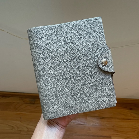 HERMES CALF SKIN PM UYLSSE NOTEBOOK ETOUPE NEW WITH BOX - Picture 7 of 10